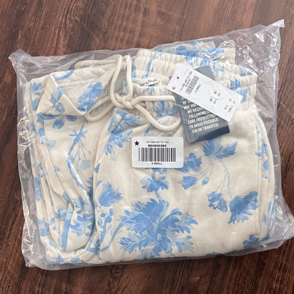 ABERCROMBIE & FITCH Women's High Rise Sunday Wide Leg Sweatpants NWT Size XS - Picture 2 of 5